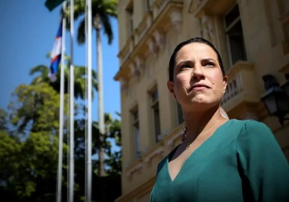 Imagem ilustrativa da imagem "Gabaritei todo tipo de violência política", diz Raquel Lyra a empresários