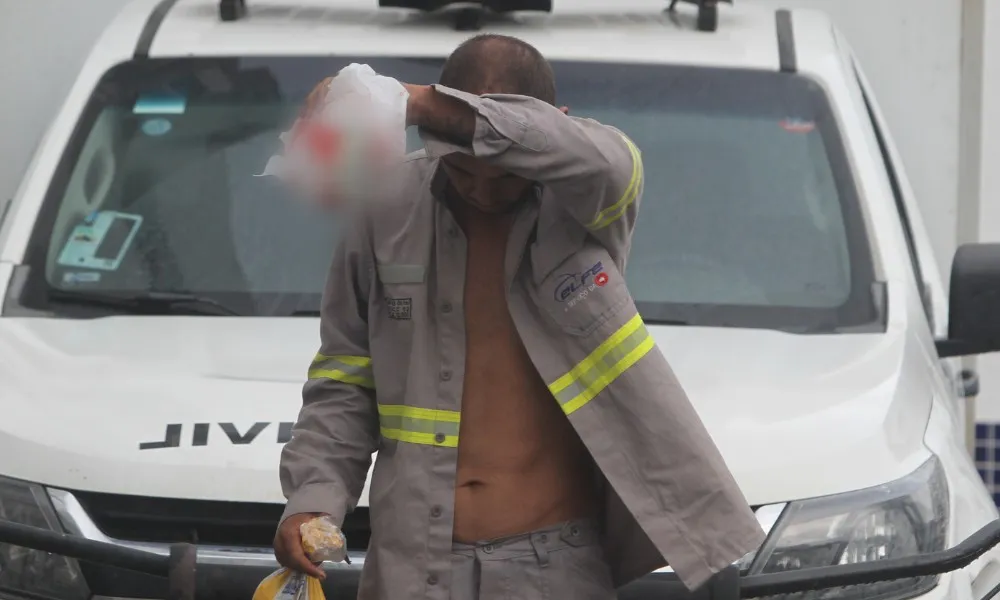 Imagem ilustrativa da imagem Criminosos usam uniformes de policiais e prefeitura para praticar crimes