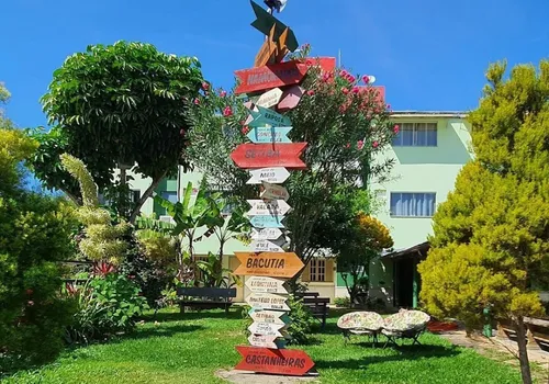 
          Imagem ilustrativa da imagem Guarapari: um balneário muito além do verão
          