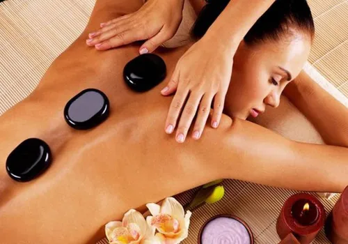 
          Imagem ilustrativa da imagem Guarapari: um balneário muito além do verão
          