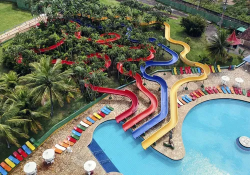 
          Imagem ilustrativa da imagem Mais de 50 praias e piscinas naturais em Guarapari
          