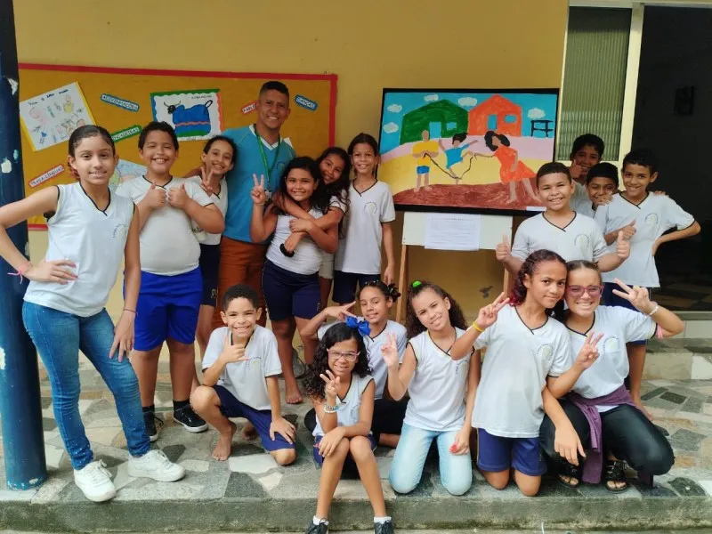 Imagem ilustrativa da imagem Iniciativa de colégio do Recife ensina a alunos o respeito à pessoa idosa