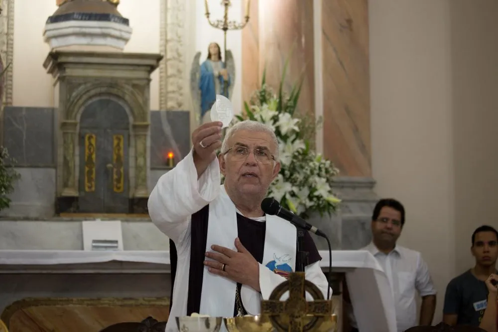 Imagem ilustrativa da imagem Mais vítimas denunciam o padre Airton Freire, preso nesta sexta-feira