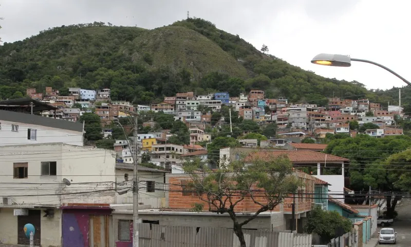 Imagem ilustrativa da imagem Morro do Macaco: Mortos no confronto queriam proteger líder que veio de MG
