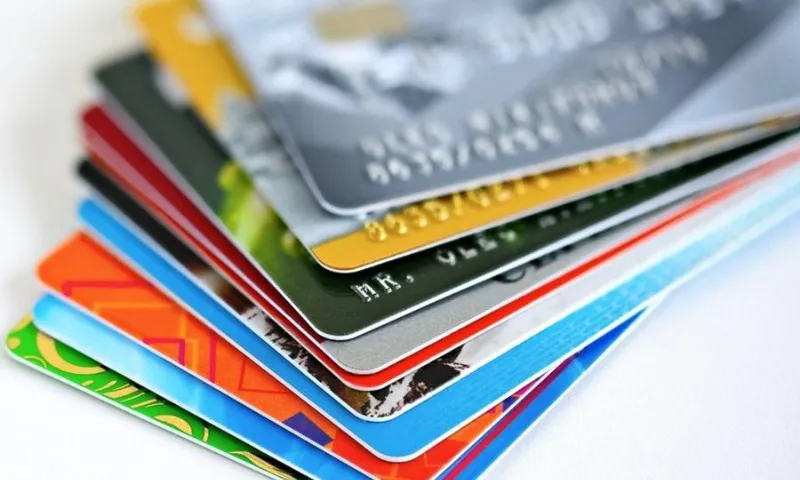 Imagem ilustrativa da imagem Nova lei vai limitar dívida e reduzir juros do cartão
