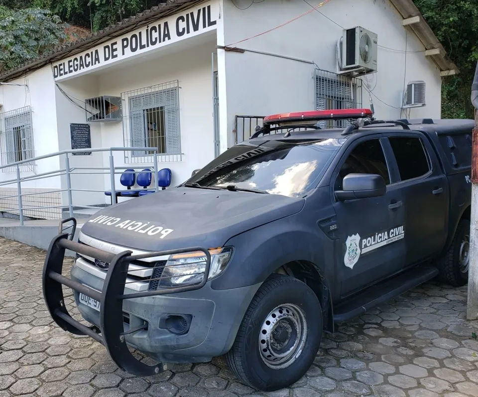 Imagem ilustrativa da imagem Polícia resgata cão após denúncia de maus-tratos no Norte do ES