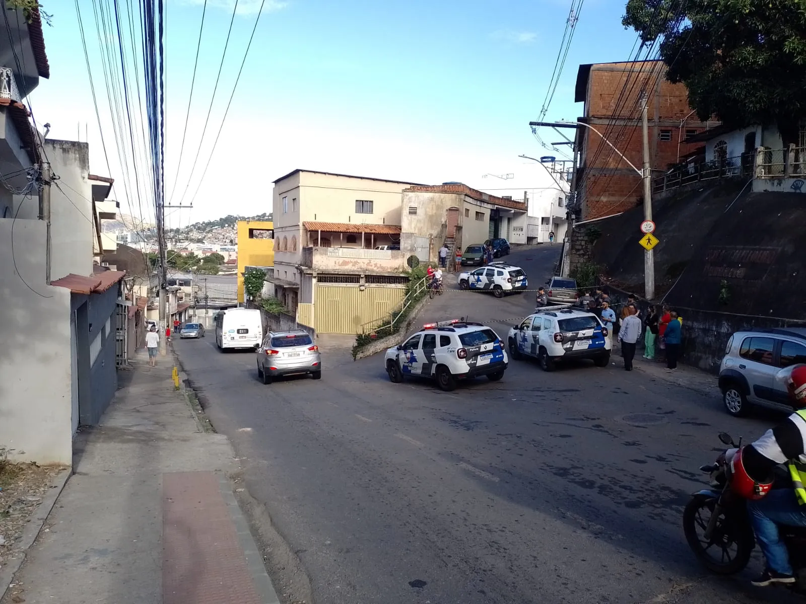 Imagem ilustrativa da imagem Sargento da Polícia Militar é baleado dentro de DPM em Vitória