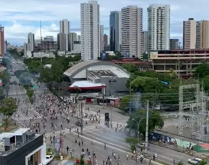 Imagem ilustrativa da imagem Torcidas organizadas voltam a causar terror no Recife