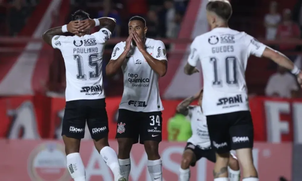 Imagem ilustrativa da imagem Corinthians empata com Argentinos Juniors na Libertadores