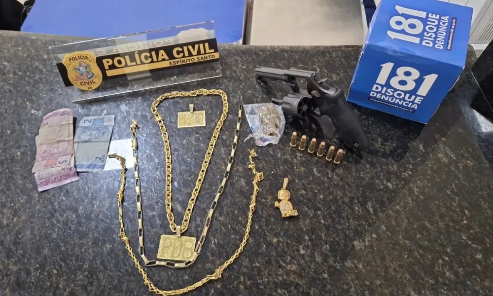 Imagem ilustrativa da imagem Adolescente suspeito de assassinar jovem em praça do Norte do ES é apreendido