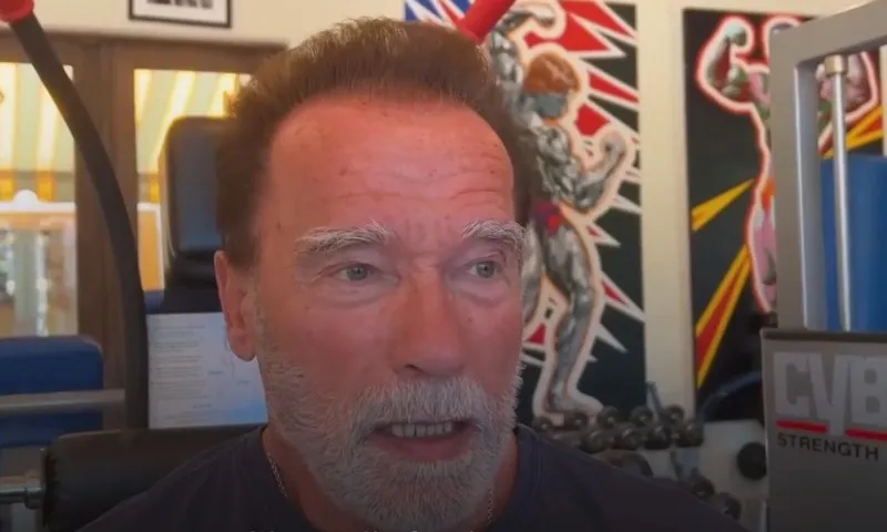 Imagem ilustrativa da imagem Arnold Schwarzenegger teve experiência de quase morte em cirurgia no coração