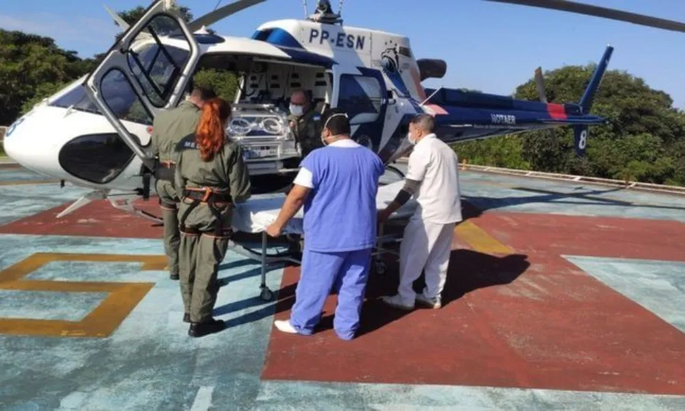 Imagem ilustrativa da imagem Bebê nasce com 910 gramas e é transferido de helicóptero para hospital no ES