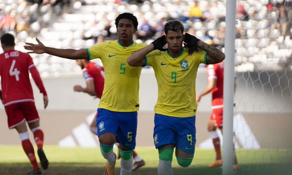 Imagem ilustrativa da imagem Brasil se segura com um a menos, goleia Tunísia e avança no Mundial sub-20