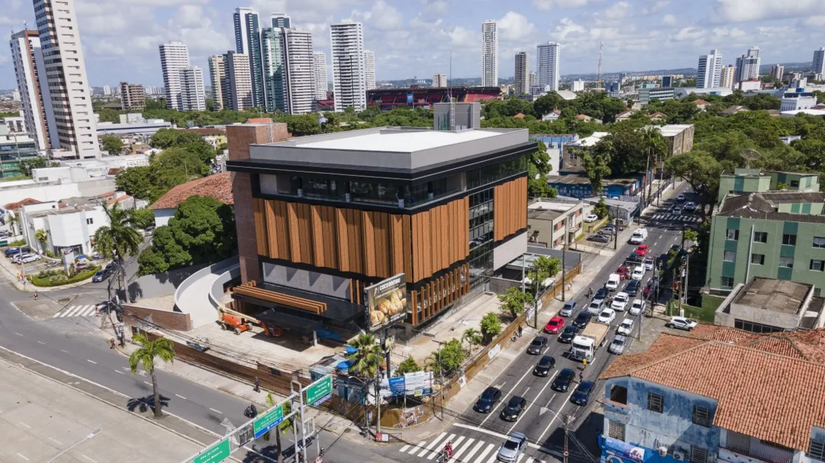 Imagem ilustrativa da imagem Coco Bambu abre 200 vagas de emprego no Recife