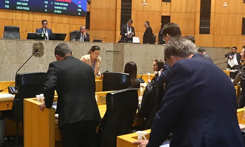 Imagem ilustrativa da imagem Críticas e defesa a Zema na Assembleia Legislativa do Espírito Santo