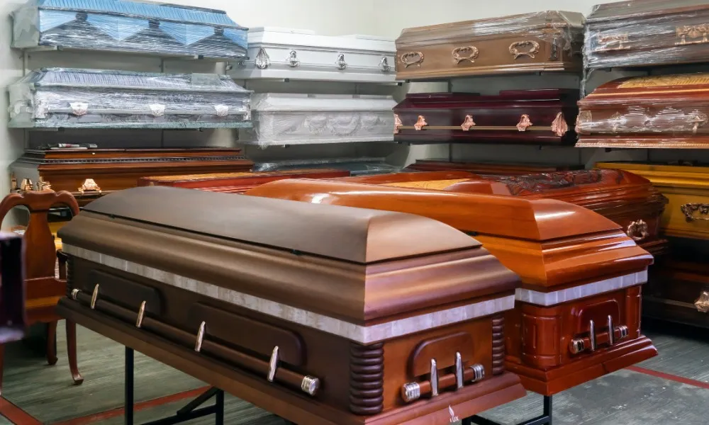 Imagem ilustrativa da imagem Dado como morto em hospital, idoso é encontrado vivo em funerária