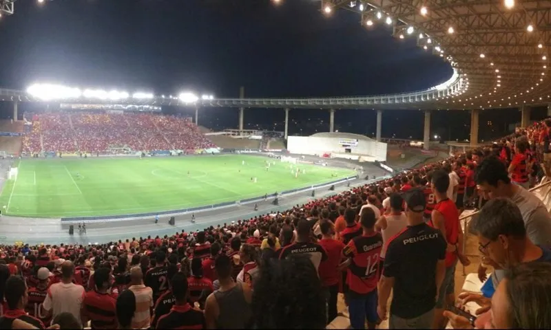 Imagem ilustrativa da imagem Flamengo x Athletico Paranaense terá policiamento reforçado e ônibus extras no ES