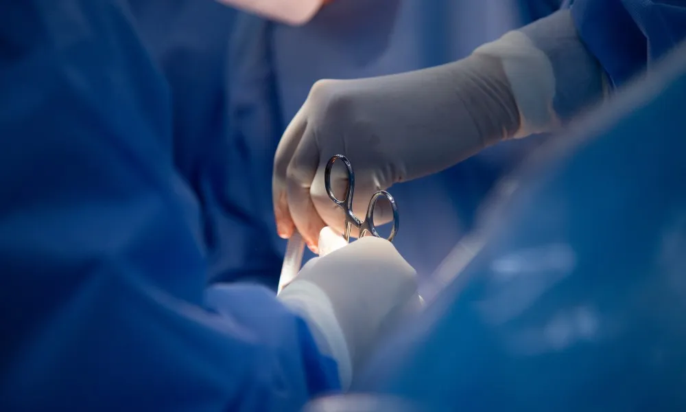 Imagem ilustrativa da imagem Hospital deve indenizar em R$ 800 mil família de bebê por problema em parto