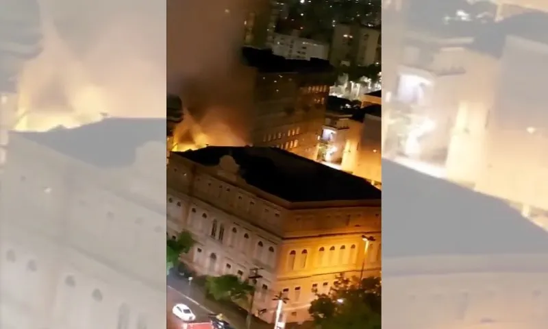 Imagem ilustrativa da imagem Incêndio atinge prédio da Universidade Federal do Rio Grande do Sul