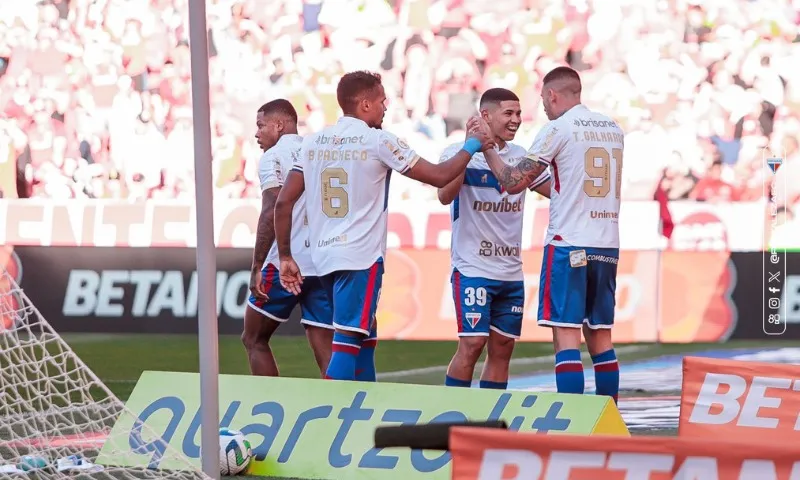 Imagem ilustrativa da imagem Inter perde em casa do Fortaleza e soma 8 jogos sem vencer no Brasileiro