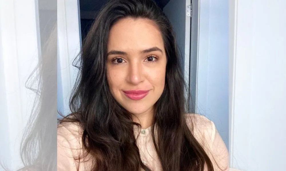 Imagem ilustrativa da imagem Jornalista morre após bater a cabeça ao cair de skate