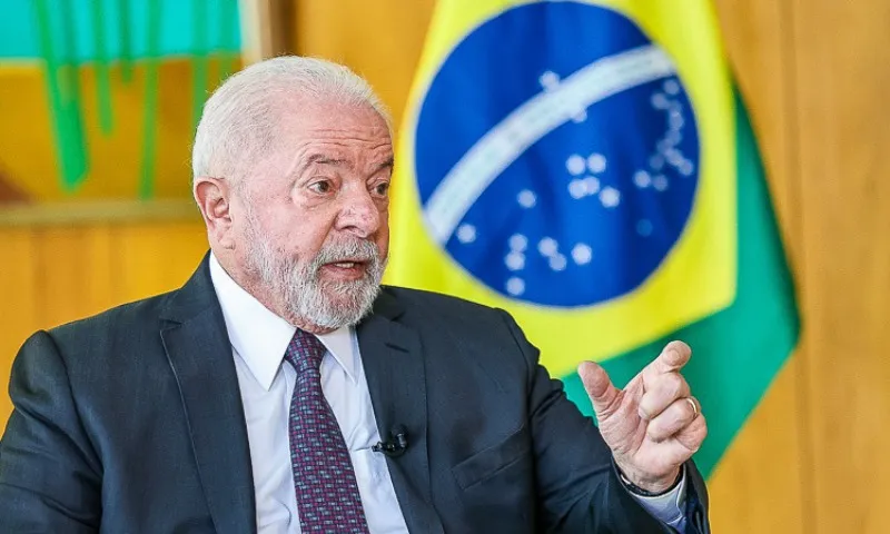 Imagem ilustrativa da imagem Lula só perde para ele mesmo em nº de viagens
