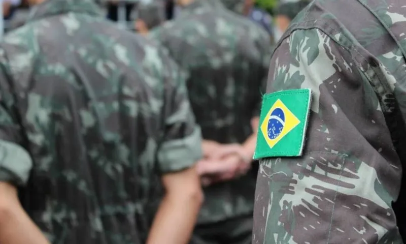 Imagem ilustrativa da imagem Militares podem ficar fora da eleição