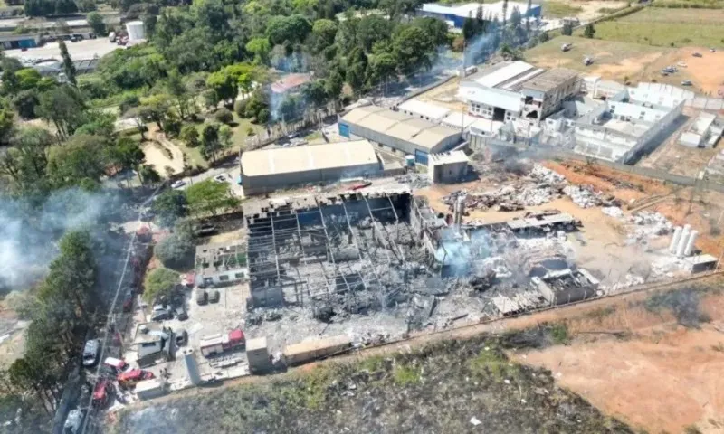 Imagem ilustrativa da imagem Morte de terceira vítima de explosão em Cabreúva (SP) é confirmada