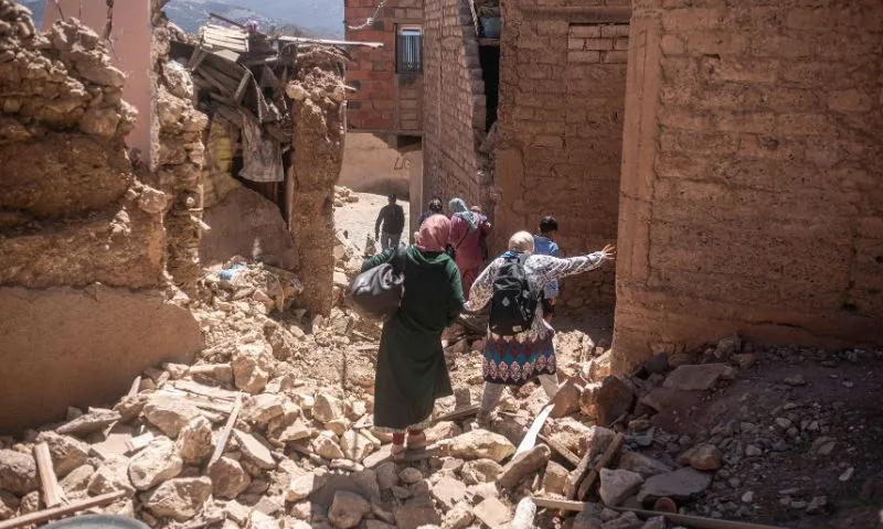 Imagem ilustrativa da imagem Número de mortos em terremoto no Marrocos passa de 2.000, diz governo