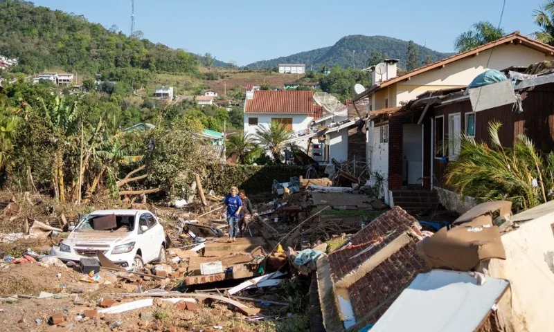 Imagem ilustrativa da imagem Número de mortos por chuva no Sul sobe para 37