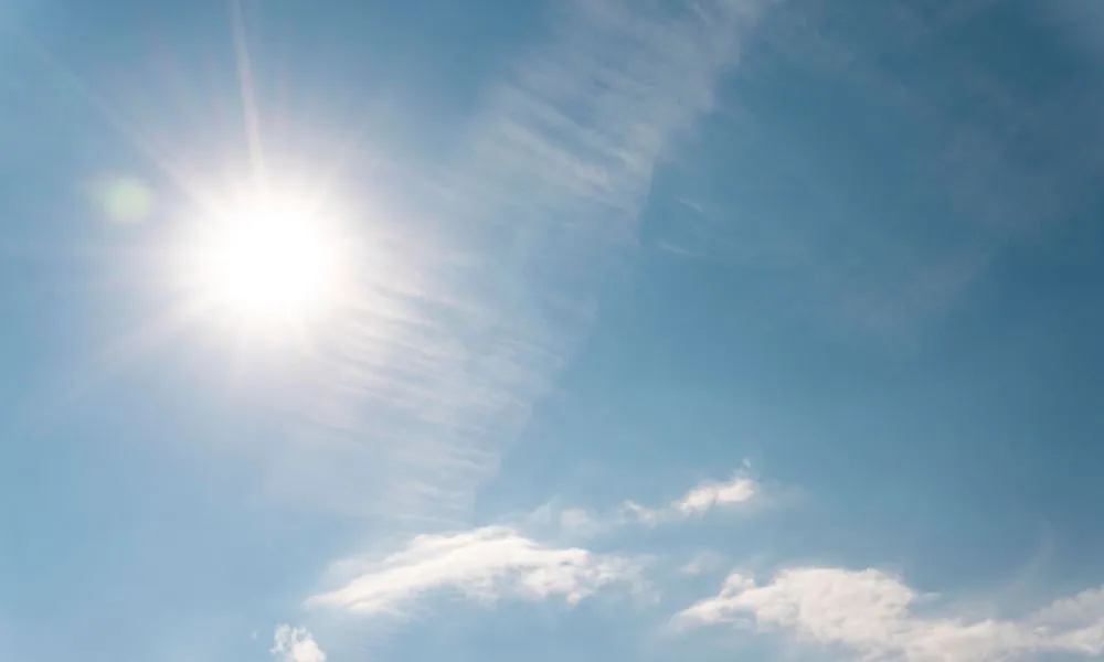 Imagem ilustrativa da imagem Onda de calor aumenta temperatura e ES deve registrar até 38ºC