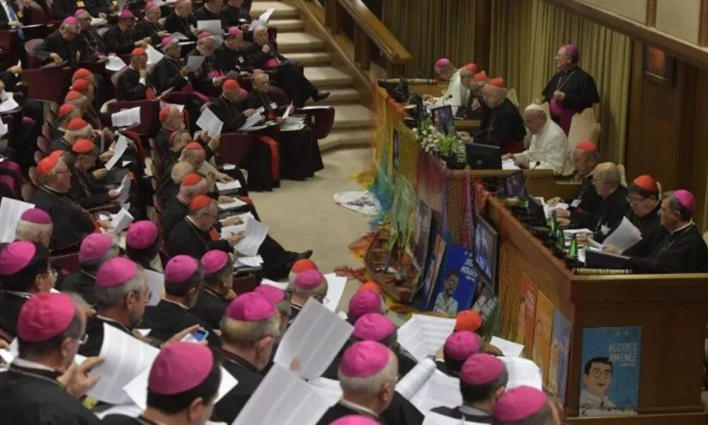 Imagem ilustrativa da imagem Papa convida líder católico que defende direitos LGBT+ para conferência