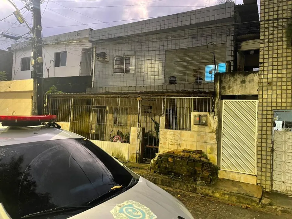 Imagem ilustrativa da imagem Polícia cumpre mandados contra quadrilha de roubo de carros