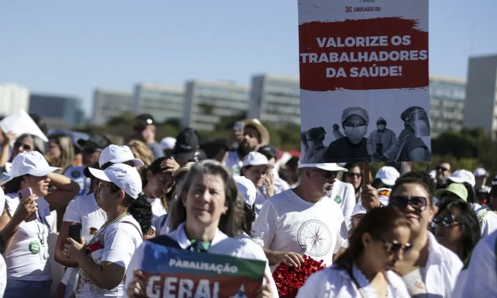 Imagem ilustrativa da imagem STF deve finalizar hoje julgamento sobre piso salarial da enfermagem