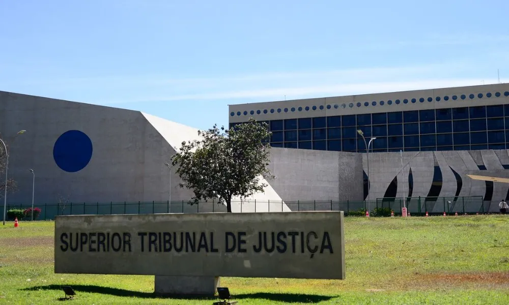 Imagem ilustrativa da imagem STJ retomará em agosto julgamento de recurso do ex-jogador Robinho