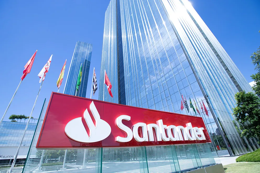 Imagem ilustrativa da imagem Santander abre inscrições para programa de Trainee com salário de R$ 8,3 mil