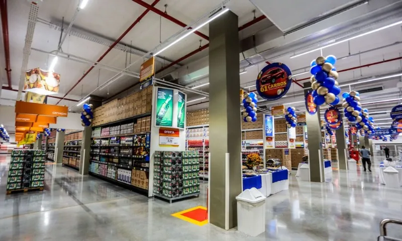 Imagem ilustrativa da imagem Supermercado com 500 vagas em Vitória