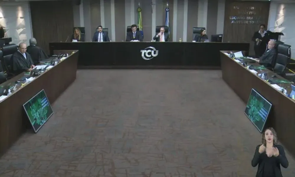 Imagem ilustrativa da imagem TCU aprova com ressalvas contas do governo Bolsonaro em 2022