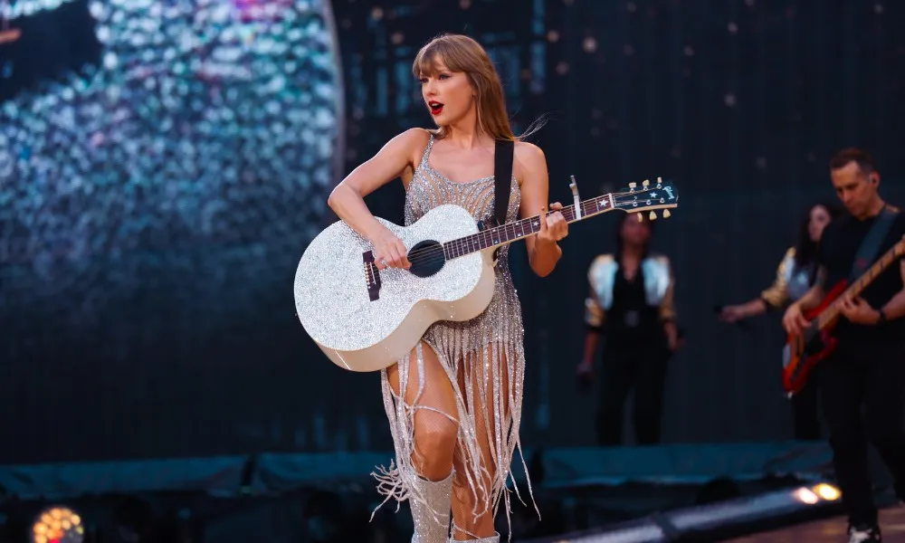 Imagem ilustrativa da imagem Taylor Swift é citada em relatório banco central dos EUA por impulso à economia