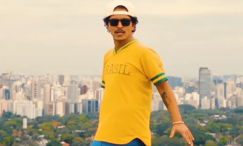 Imagem ilustrativa da imagem VÍDEO | Bruno Mars publica agradecimento ao Brasil em ritmo de funk