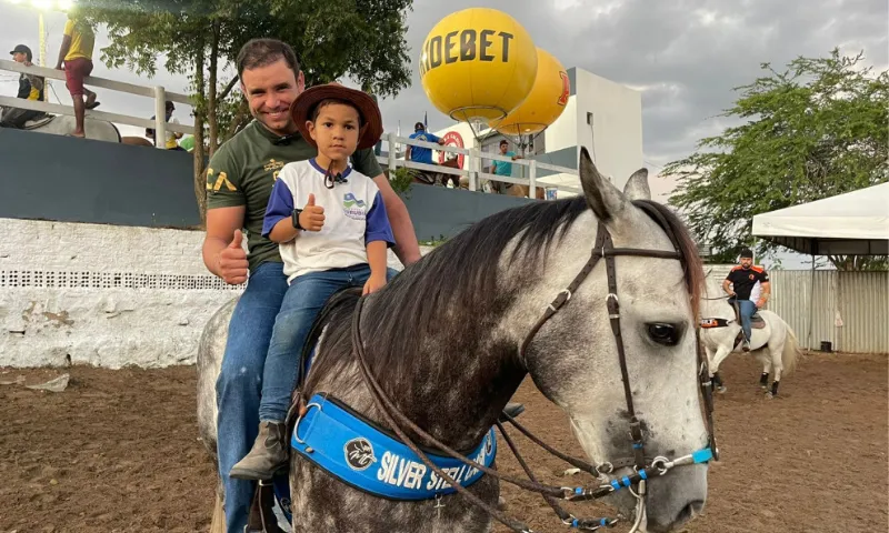 Imagem ilustrativa da imagem Vaquejada de Surubim, a mais antiga do Brasil, chega na reta final