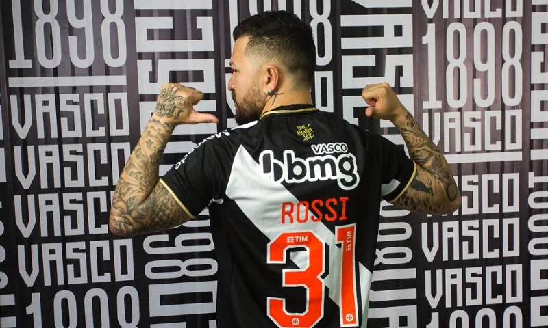 Imagem ilustrativa da imagem Vasco anuncia o retorno do atacante Rossi até o fim do Brasileirão