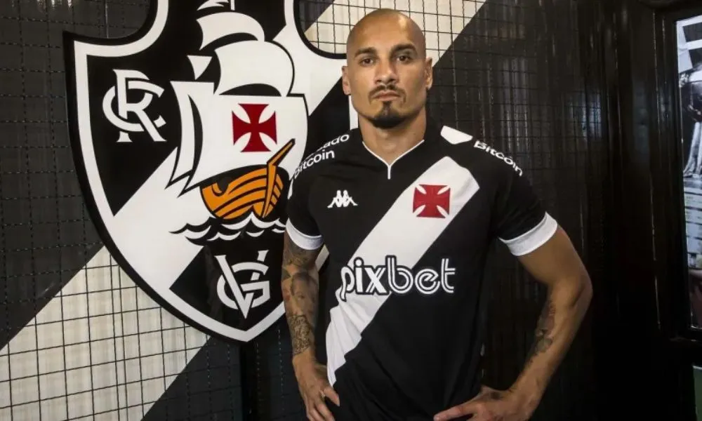 Imagem ilustrativa da imagem Vasco confirma contratação do zagueiro Maicon, ex-Santos