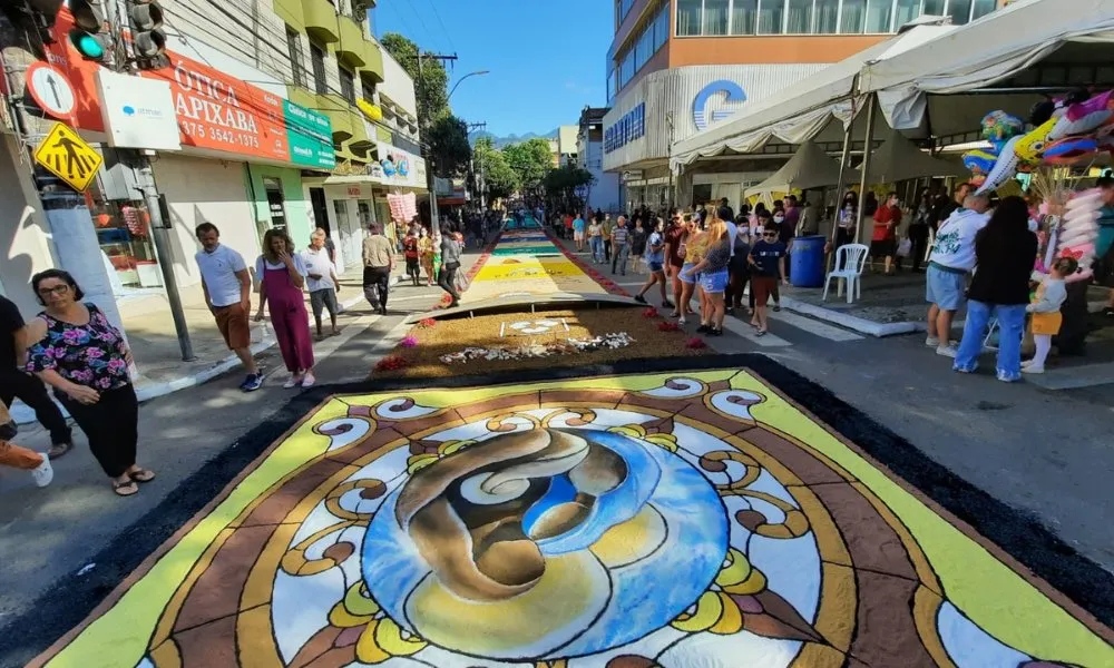 Imagem ilustrativa da imagem Três mil voluntários preparam festa de Corpus Christi em Castelo