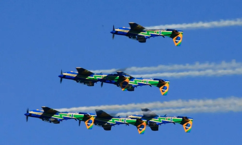 Imagem ilustrativa da imagem Show de manobras no céu nesta terça em Vila Velha