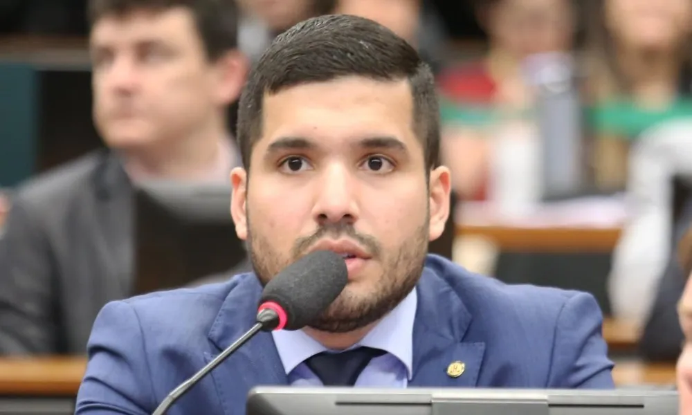 Imagem ilustrativa da imagem PF conclui que autor do requerimento da CPI do 8 de janeiro incitou ataques