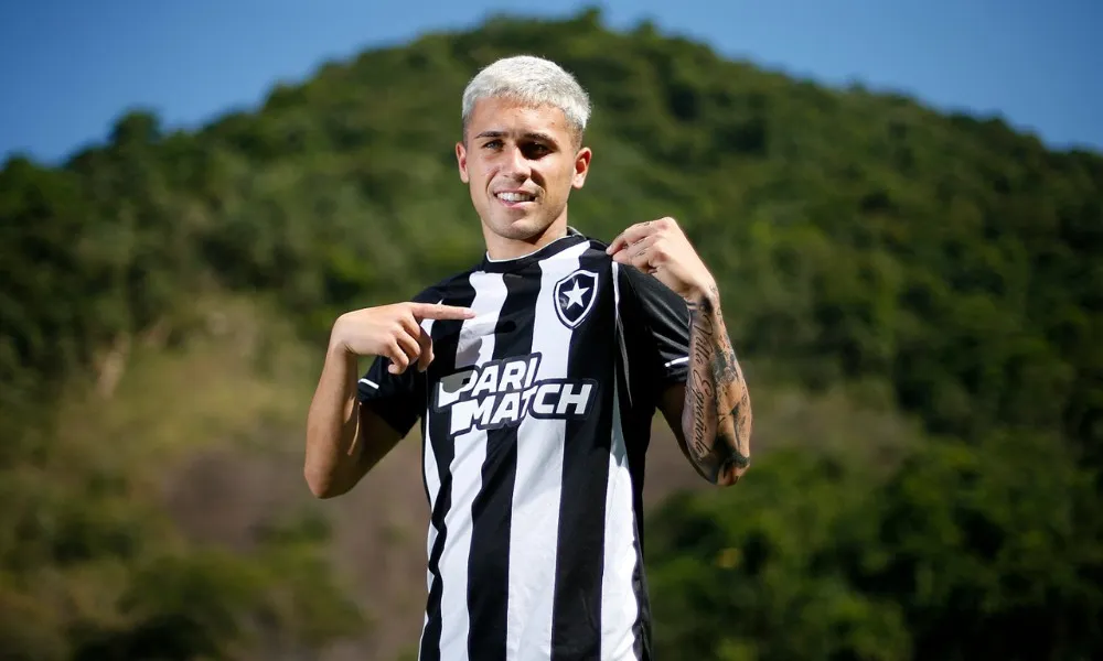 Imagem ilustrativa da imagem Botafogo anuncia contratação do uruguaio Diego Hernández