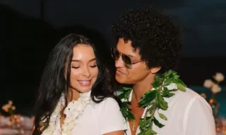 Imagem ilustrativa da imagem Bruno Mars é casado? Saiba quem é Jessica Caban, namorada do cantor há 12 anos