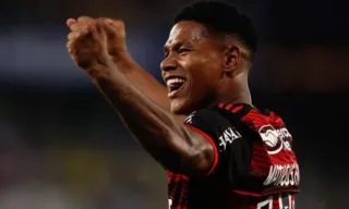 Imagem ilustrativa da imagem Flamengo vende Matheus França ao Crystal Palace por R$ 107 milhões