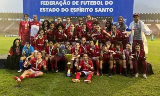 Imagem ilustrativa da imagem Vila Nova levanta a taça do Capixabão feminino pela 9ª vez